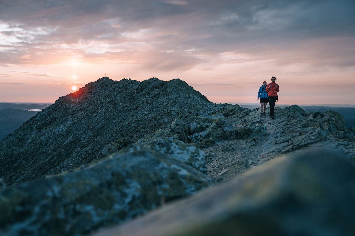 Fjellvandring Gaustatoppen solnedgang Sommer Yngve Ask Stemning