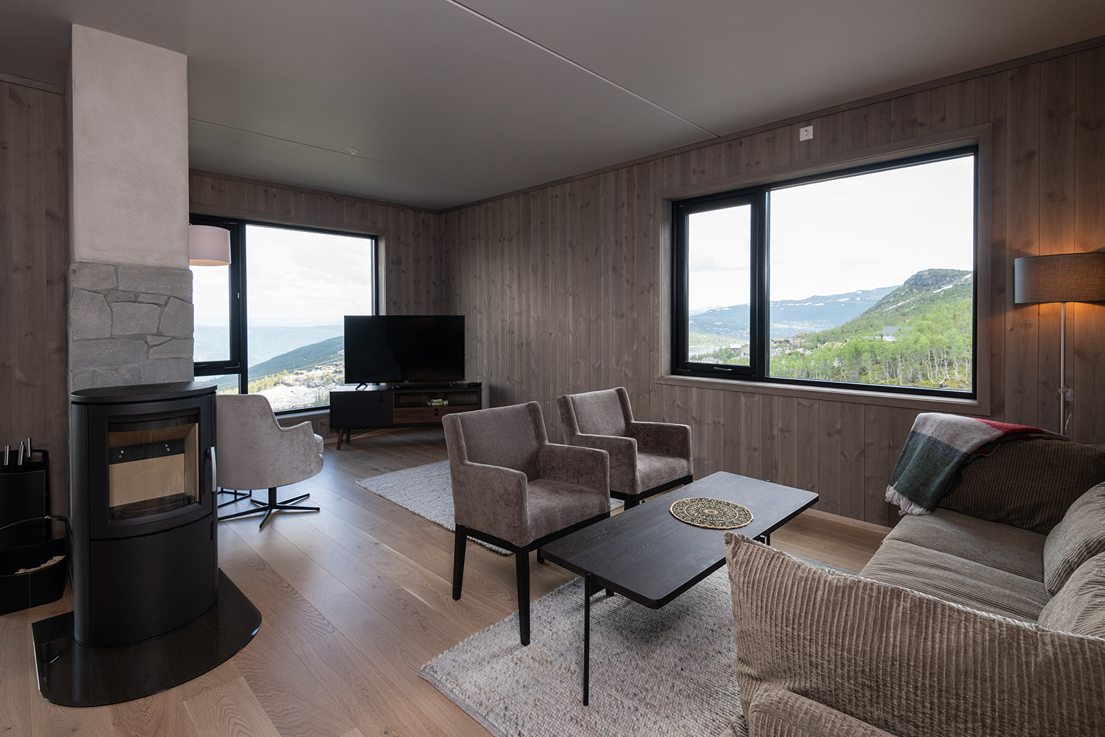 Gausta Residence 204