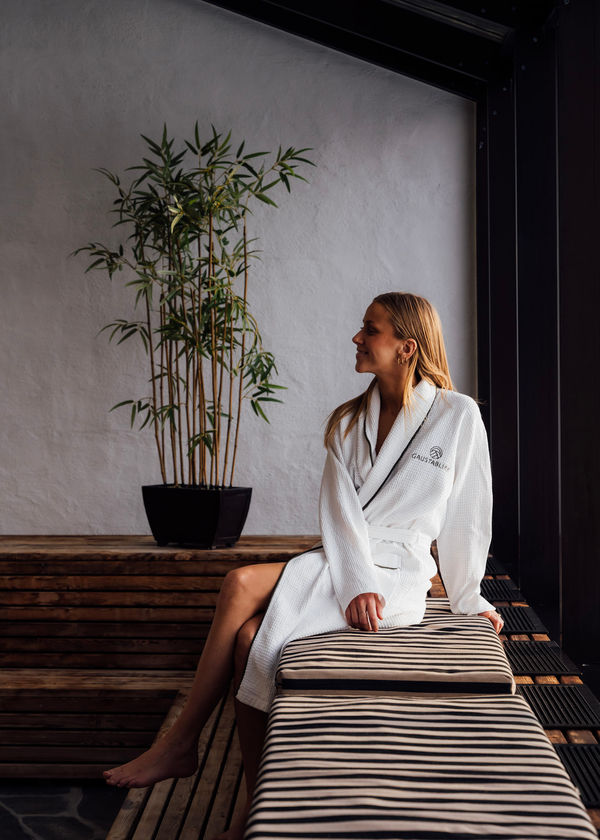 Even Lundefaret Runde Velvære avslapnin basseng badekåpe stemning 